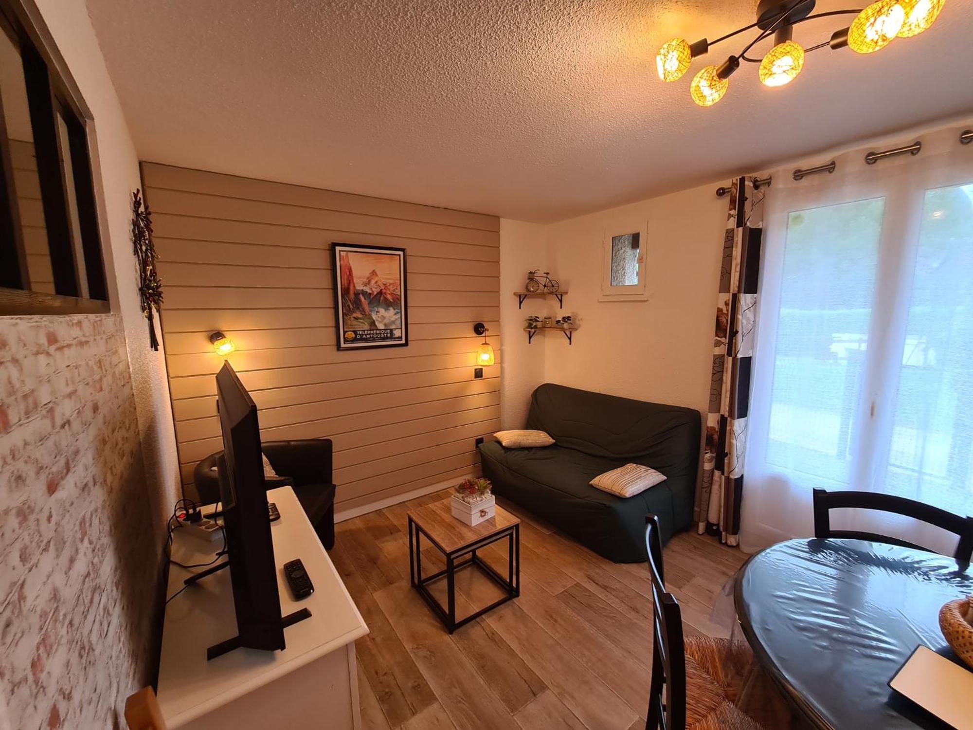 Escapade Montagne En Famille, Appartement Cosy Avec Piscine Couverte Bielle Eksteriør billede
